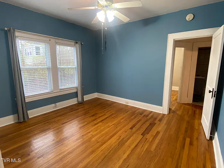 600 Franklin St — Photo 10