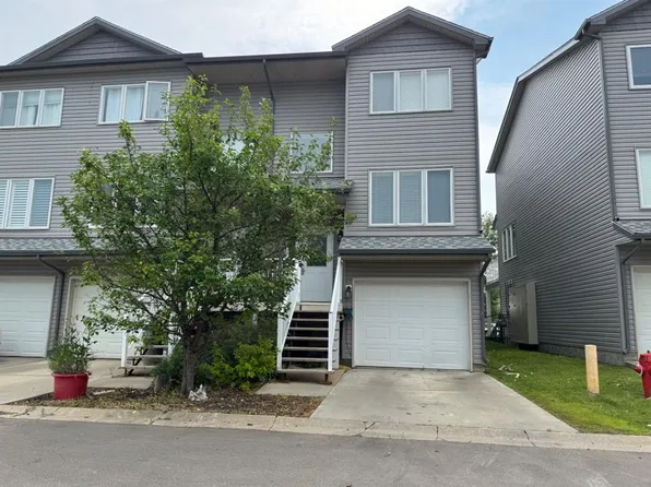 100 NE Albion Dr #8, Wood Buffalo, AB T9J 1M1