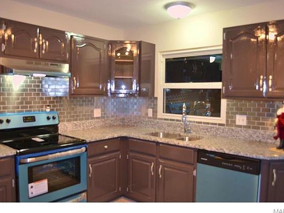 2nd image of 4440 Mockingbird Ln