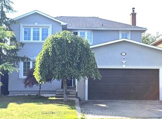 387 Glenashton Dr, Oakville, ON L6H 4W2