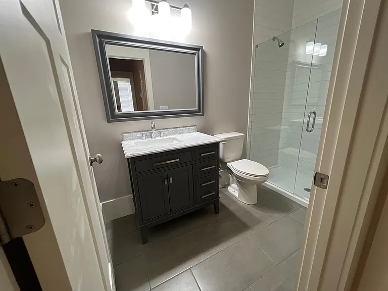 4138 N Swann St #4138 — Photo 8
