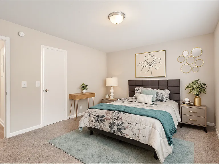 The Life at Arbor Creek Apartments — Photo 17