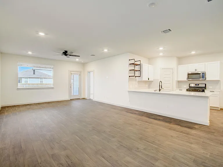 131 Big Sandy Creek Dr — Photo 4