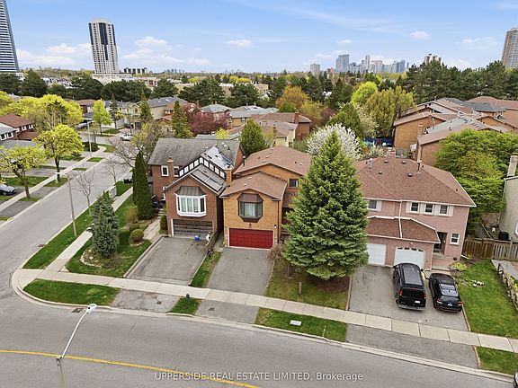 3rd image of 691 York Hill Blvd
