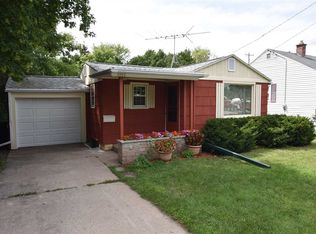 1711 Ontario St, Oshkosh, WI 54901