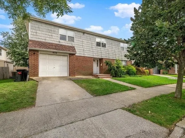 609 Meehan Avenue, Far Rockaway, NY 11691