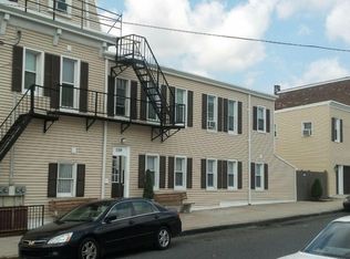 1159 Chestnut St APT 3, Reading, PA 19602
