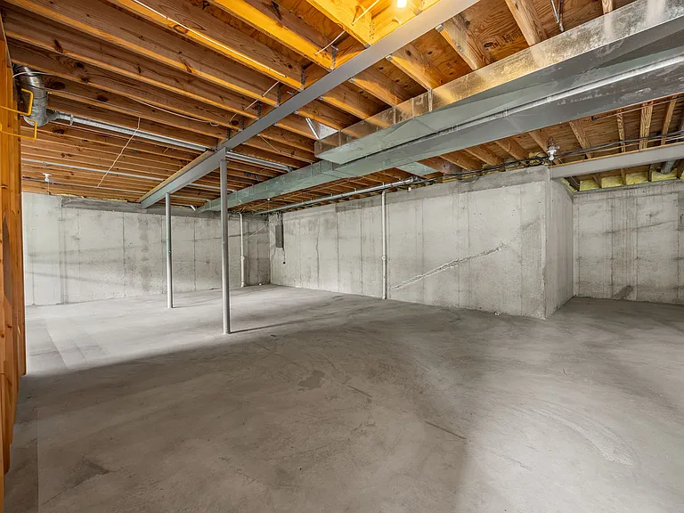 8050 Knights Crossing Dr — Photo 52