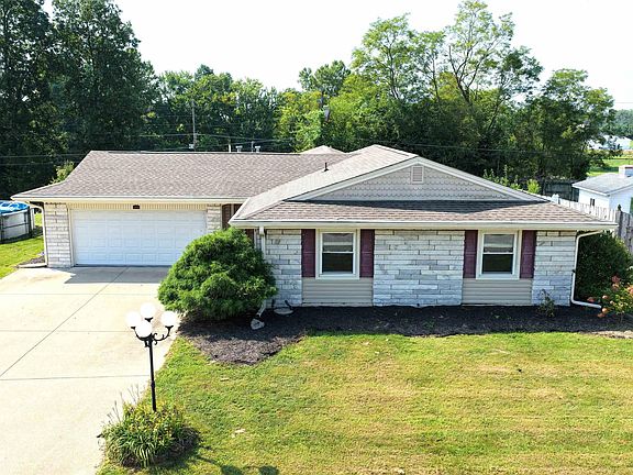 2nd image of 2846 Hillside Dr