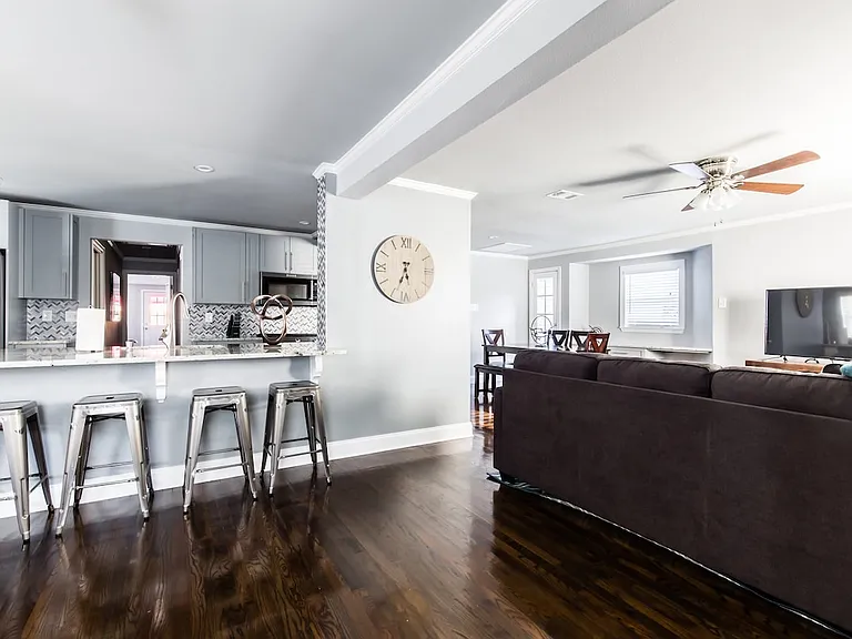 608 N Winnetka Ave — Photo 6