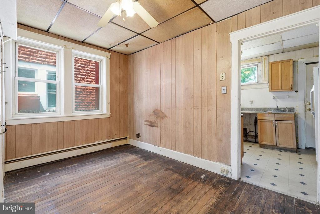 652 Manor Rd, Beverly, NJ - View 6