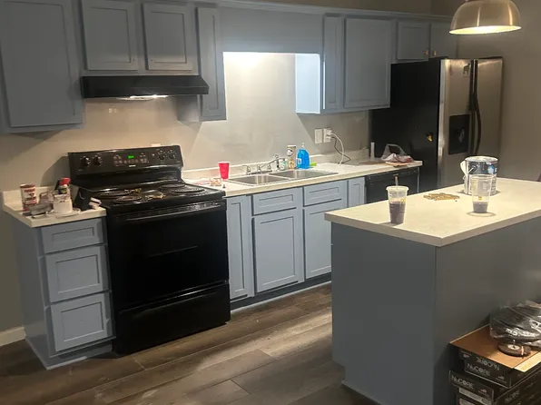 7290 N Woods Dr, Semmes, AL 36575