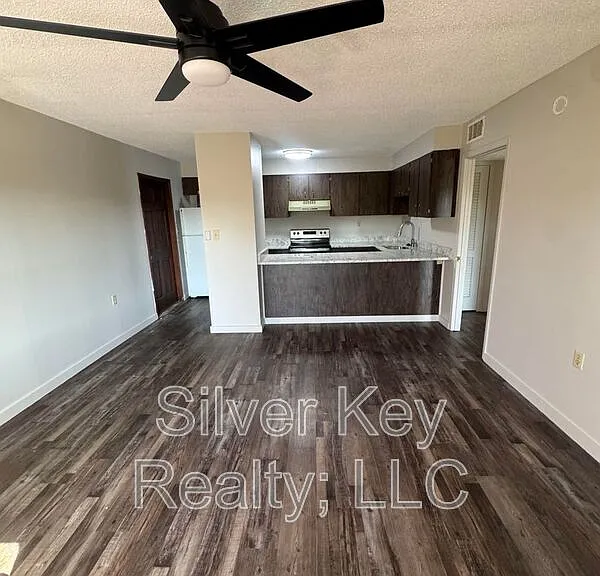 114 Old Athens Pike #2F — Photo 6