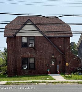 2390 Richmond Rd, Staten Island, NY, 10306