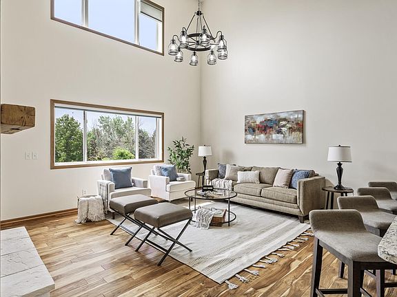 2nd image of 8529 Savanna Oaks Ln
