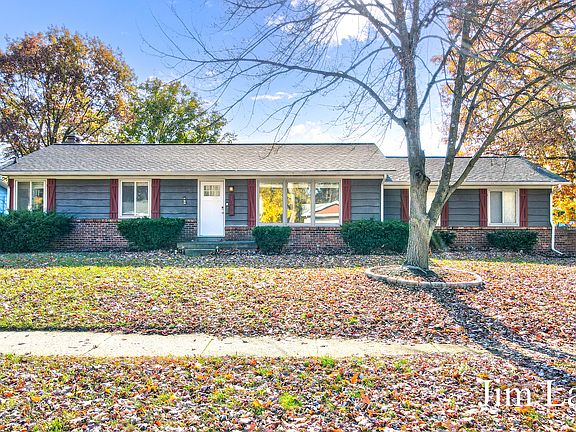 4th image of 1388 Gentian Dr SE