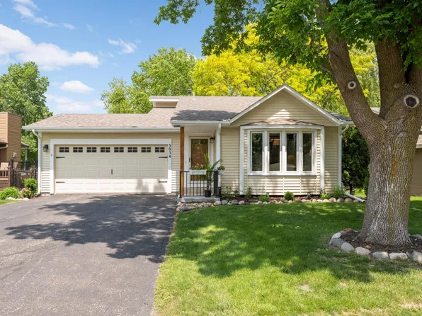 5054 W 143rd St, Savage, MN 55378