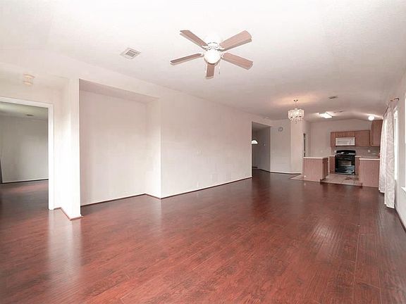 5th image of 15019 Sugar Place Dr