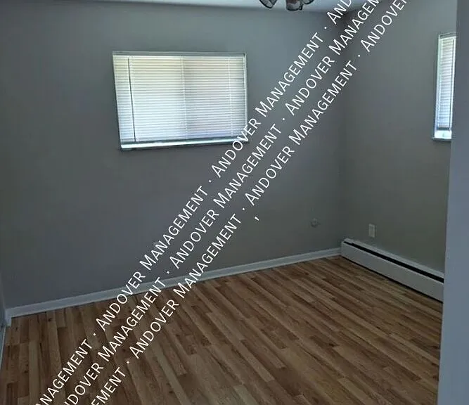 2301 W Forteen Mile Rd #B — Photo 4