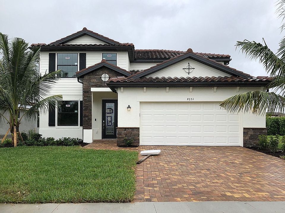 1st image of 9351 Foxglove Ln