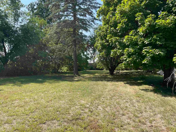 443 Fenton St, Ripon, WI 54971