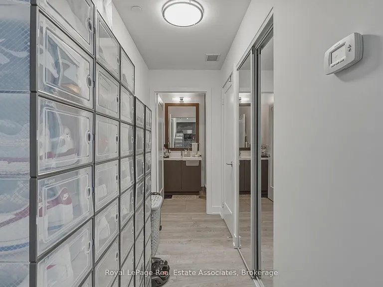 9 Mabelle Ave #3020 — Photo 15