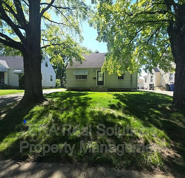 3327 McGuffey Rd — Photo 7