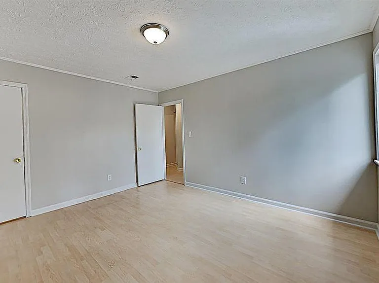 2400 Lawrenceville Hwy #D — Photo 2