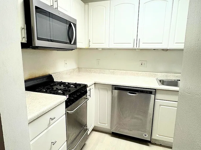 125 W Bodley Ave #1W — Photo 31