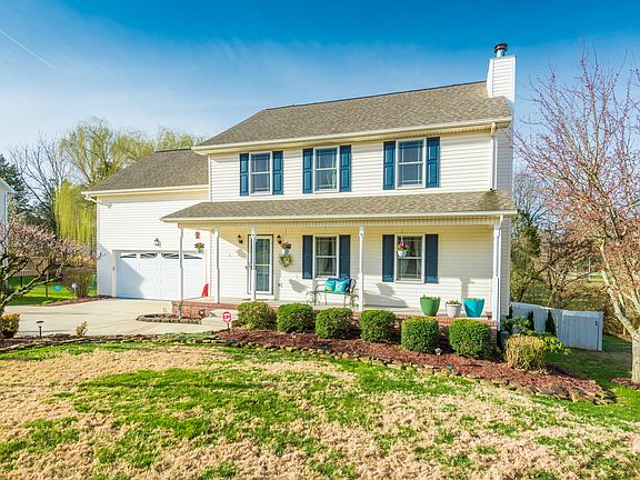 4th image of 2804 Pebblestone Ln