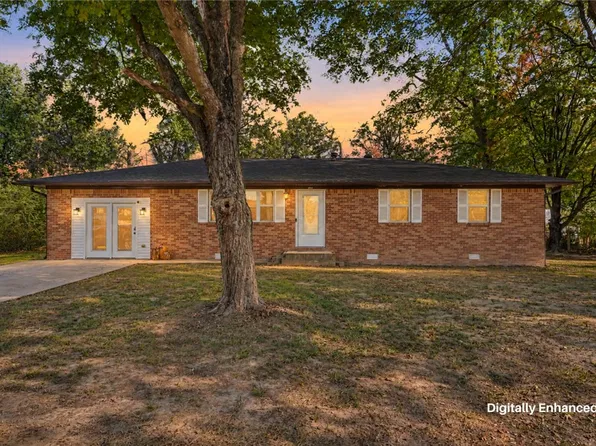 1050 Asboth St, Pea Ridge, AR 72751