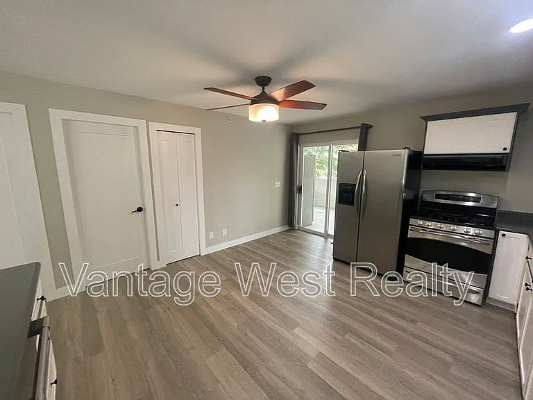 3906 Dryden Rd — Photo 32