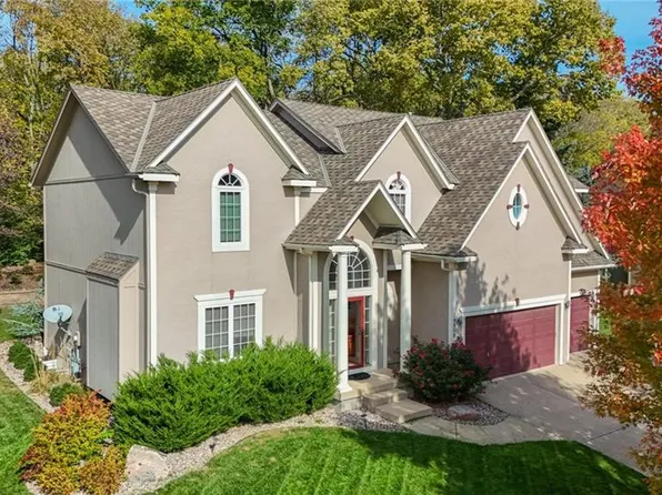 18808 W 97th Ter, Lenexa, KS 66220