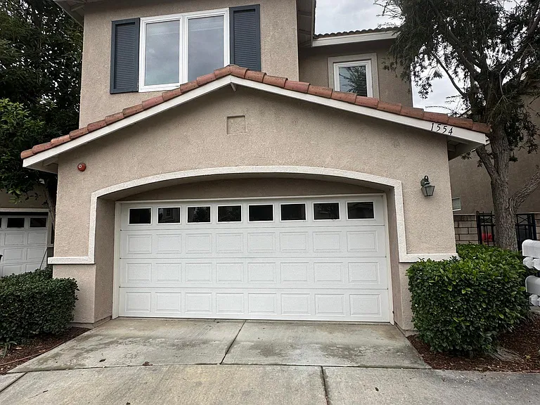1554 Hastings Way — Photo 13