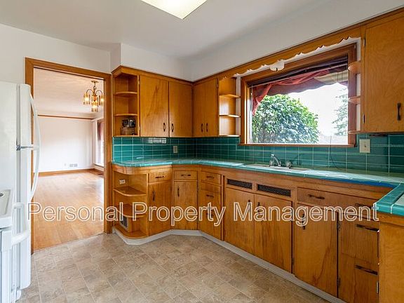 2nd image of 4215 NW Lavina St
