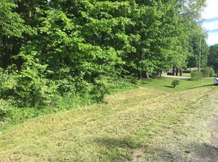 306 Schirmer Pkwy, Buchanan, MI 49107