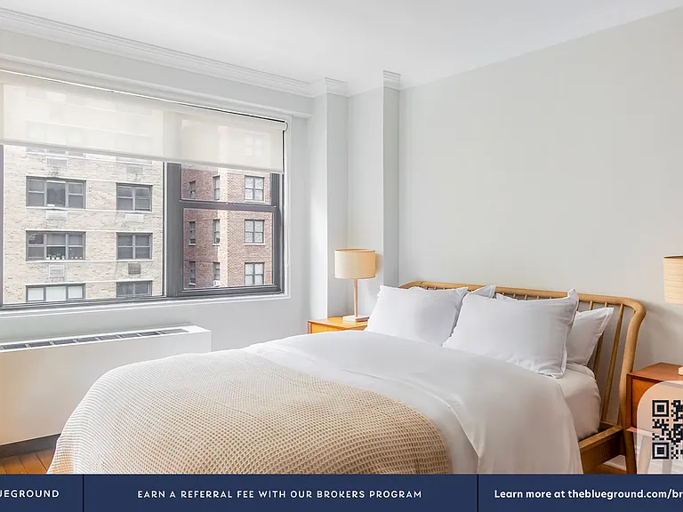 141 E 33rd St #10F — Photo 9