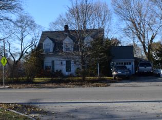 138 Warren St, Waltham, MA 02453