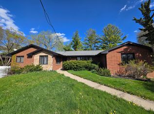 1519 Del Matro Ct #1521, Windsor Heights, IA 50324