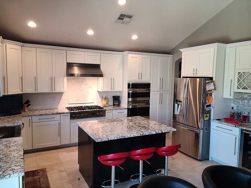 1st image of 2609 E Firestone Dr