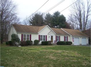 95 Mansfield Rd E, Columbus, NJ 08022