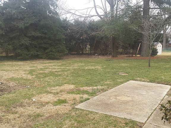 4th image of 4 Toby Ct