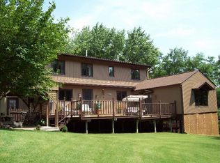 85 Weavertown Ln, Douglassville, PA 19518