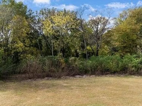 511 Baker St, Lindale, TX 75771