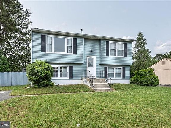 4th image of 421 Cherokee Dr