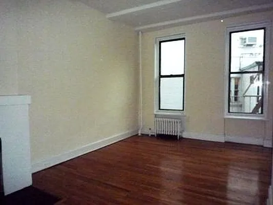 Rented by Lara Group | media 40