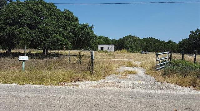 1st image of 879 Lonesome Trl