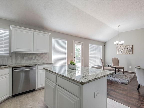 4th image of 7015 Raven Meadow Dr