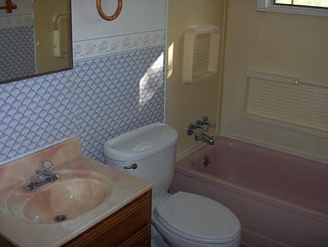 5th image of 2902 Eastlawn St