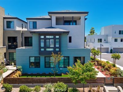 290 Novel, Irvine, CA, 92618